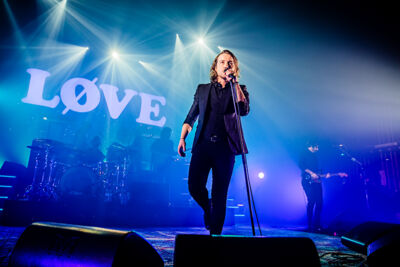 Julien Doré @ Ancienne Belgique, picture 15, photographed by Elke Briers - FrontView Magazine