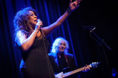 Bill Wyman's Rhythm Kings @ Het Depot, picture 5, photographed by Kristof Hayen - FrontView Magazine