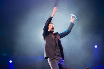 Clouseau Centraal @ Sportpaleis Antwerpen, picture 9, photographed by Dimitri Vanlommel - FrontView Magazine