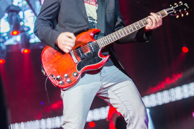 Clouseau Centraal @ Sportpaleis Antwerpen, picture 23, photographed by Dimitri Vanlommel - FrontView Magazine