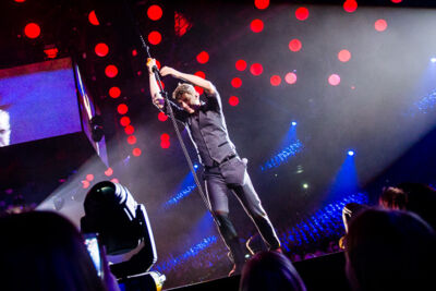 Clouseau Centraal @ Sportpaleis Antwerpen, picture 40, photographed by Dimitri Vanlommel - FrontView Magazine