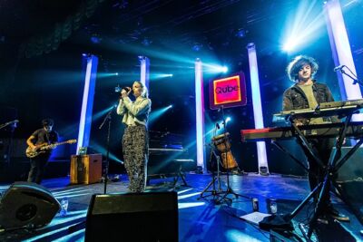 London Grammar @ The Qube - Zuiderkroon, picture 6, photographed by Edwin Houdevelt - FrontView Magazine