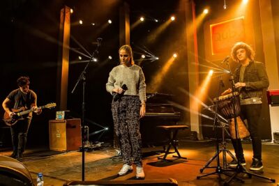 London Grammar @ The Qube - Zuiderkroon, picture 12, photographed by Edwin Houdevelt - FrontView Magazine