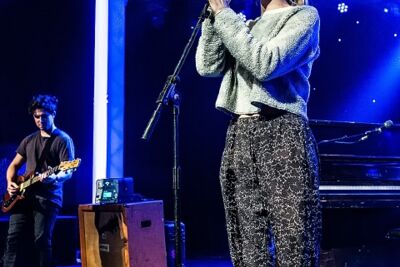 London Grammar @ The Qube - Zuiderkroon, picture 17, photographed by Edwin Houdevelt - FrontView Magazine