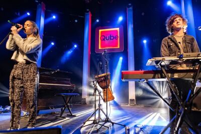 London Grammar @ The Qube - Zuiderkroon, picture 18, photographed by Edwin Houdevelt - FrontView Magazine
