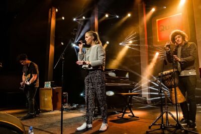 London Grammar @ The Qube - Zuiderkroon, picture 19, photographed by Edwin Houdevelt - FrontView Magazine