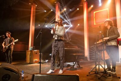 London Grammar @ The Qube - Zuiderkroon, picture 24, photographed by Edwin Houdevelt - FrontView Magazine