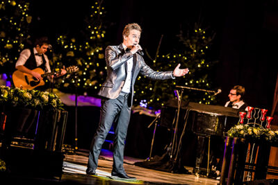 Christoff & Lindsay: Happy Christmas @ Basiliek van Koekelberg, picture 8, photographed by Elke Briers - FrontView Magazine