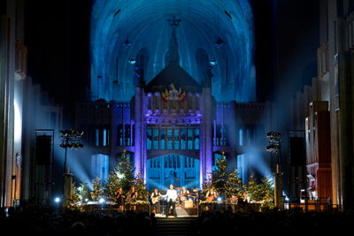 Christoff & Lindsay: Happy Christmas @ Basiliek van Koekelberg, picture 17, photographed by Elke Briers - FrontView Magazine