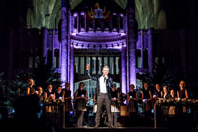 Christoff & Lindsay: Happy Christmas @ Basiliek van Koekelberg, picture 30, photographed by Elke Briers - FrontView Magazine