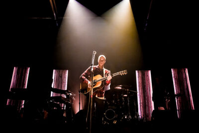 Music for Life 2014: Milow @ The Flame, foto 13, foto's door Elke Briers - FrontView Magazine