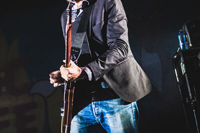 Music for Life 2014: dEUS @ The Flame, foto 8, foto's door Elke Briers - FrontView Magazine