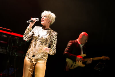 Dana Winner @ Ethias Theater, foto 1, foto's door Dorien Goetschalckx - FrontView Magazine