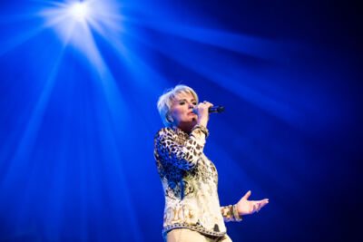 Dana Winner @ Ethias Theater, foto 4, foto's door Dorien Goetschalckx - FrontView Magazine