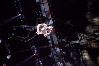 Clouseau @ Sportpaleis, picture 19, photographed by Dorien Goetschalckx - FrontView Magazine