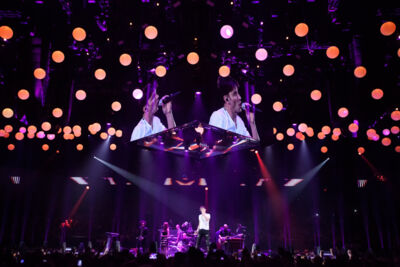 Clouseau @ Sportpaleis, picture 20, photographed by Dorien Goetschalckx - FrontView Magazine
