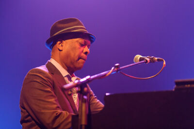 Booker T Jones @ de roma, picture 6, photographed by Steven Stausens - FrontView Magazine