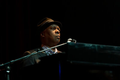 Booker T Jones @ de roma, picture 18, photographed by Steven Stausens - FrontView Magazine
