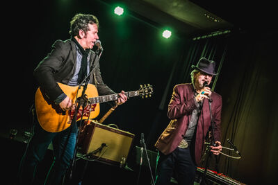 Grant-Lee Phillips & Howe Gelb @ Het Depot, picture 14, photographed by Elke Briers - FrontView Magazine