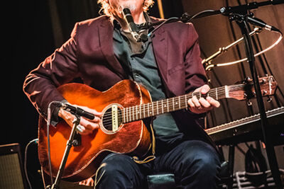 Grant-Lee Phillips & Howe Gelb @ Het Depot, picture 17, photographed by Elke Briers - FrontView Magazine