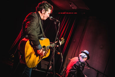 Grant-Lee Phillips & Howe Gelb @ Het Depot, picture 18, photographed by Elke Briers - FrontView Magazine