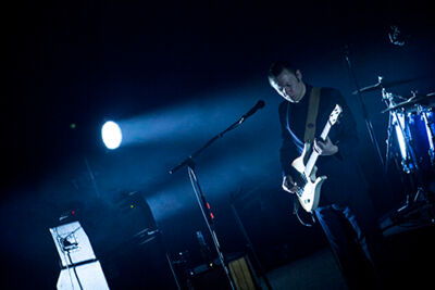 Hooverphonic @ C-Mine, picture 6, photographed by Kristof Hayen - FrontView Magazine