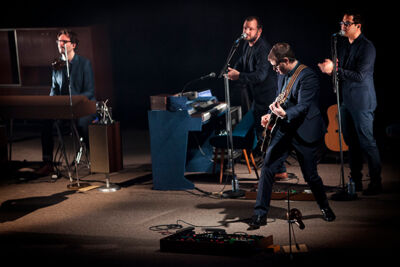 Hooverphonic @ C-Mine, picture 14, photographed by Kristof Hayen - FrontView Magazine