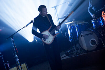 Hooverphonic @ C-Mine, picture 15, photographed by Kristof Hayen - FrontView Magazine