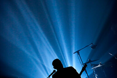 Hooverphonic @ C-Mine, picture 17, photographed by Kristof Hayen - FrontView Magazine