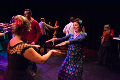 Radio Modern - Howlin’ Lou and His Whip Lovers @ De Warande, picture 7, photographed by Erwin Evrard - FrontView Magazine