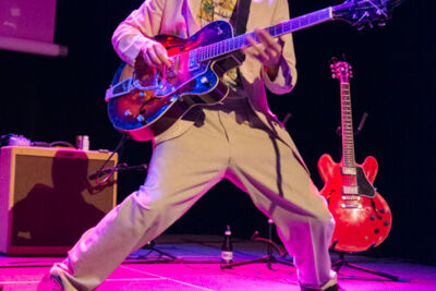 Radio Modern - Howlin’ Lou and His Whip Lovers @ De Warande, picture 33, photographed by Erwin Evrard - FrontView Magazine