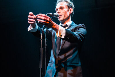 Hommage à Brel @ De Casino St.-Niklaas, picture 6, photographed by Guy Danneels - FrontView Magazine