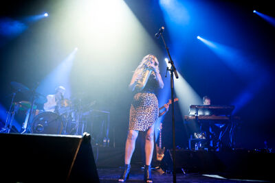 Candy Dulfer @ Het Depot, picture 14, photographed by Kristof Hayen - FrontView Magazine