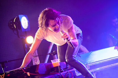 Jett Rebel @ Trix Club, foto 6, foto's door Kristof Hayen - FrontView Magazine