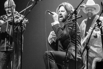The Broken Circle Breakdown Bluegrass Band @ Muziekgebouw Frits Philips (Eindhoven), picture 42, photographed by Andy Immens - FrontView Magazine