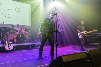 Zen Garden (U2 tribute) @ Masters @ Rock Indoor, picture 4, photographed by Edwin Houdevelt - FrontView Magazine