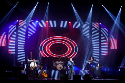 Will Tura & Christoff @ Ethias Theater, picture 6, photographed by FrontView Magazine