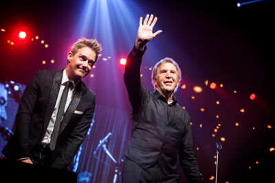 Will Tura & Christoff @ Ethias Theater, picture 19, photographed by FrontView Magazine