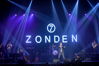 Christoff & Will Tura @ Ethias Theater, picture 10, photographed by Kristof Hayen - FrontView Magazine