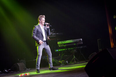 Christoff & Will Tura @ Ethias Theater, picture 15, photographed by Kristof Hayen - FrontView Magazine
