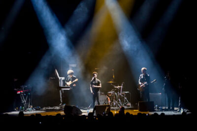 Kwabs @ Vorst Nationaal, picture 8, photographed by Dorien Goetschalckx - FrontView Magazine