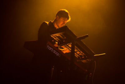 Kwabs @ Vorst Nationaal, picture 10, photographed by Dorien Goetschalckx - FrontView Magazine