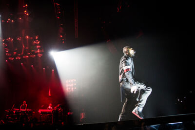 Usher UR Experience Tour, picture 15, photographed by Tom Stessens - FrontView Magazine