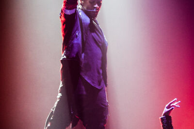 Usher UR Experience Tour, picture 22, photographed by Tom Stessens - FrontView Magazine