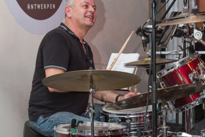 Grand Cru @ Benefiet Feest in Felix Pakhuis, picture 40, photographed by Guy Danneels - FrontView Magazine