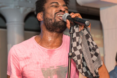 Grand Cru @ Benefiet Feest in Felix Pakhuis, picture 47, photographed by Guy Danneels - FrontView Magazine