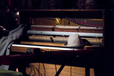 Mile(s)tones @ De Casino St.-Niklaas, picture 2, photographed by Guy Danneels - FrontView Magazine