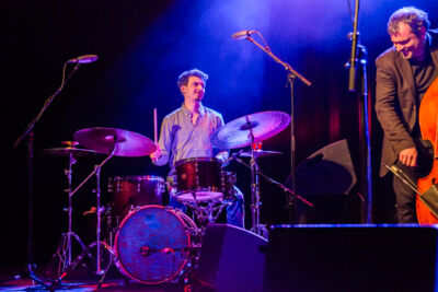 Jean-Paul Estievenart Trio @ De Casino St.-Niklaas, picture 19, photographed by Guy Danneels - FrontView Magazine