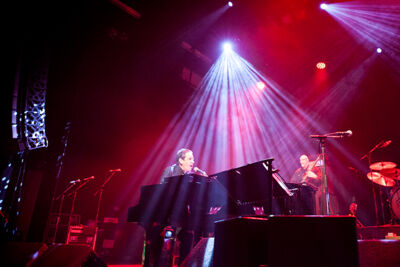 Jools Holland and his Rhythm & Blues Orchestra @ Het Depot, picture 10, photographed by Kristof Hayen - FrontView Magazine