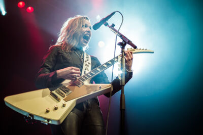 Halestorm @ 013, picture 8, photographed by Dorien Goetschalckx - FrontView Magazine